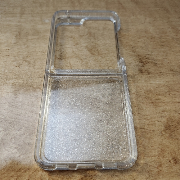 Speck Presidio Perfect-Clear Case For Samsung Galaxy Z Flip5 5G - Picture 4 of 4